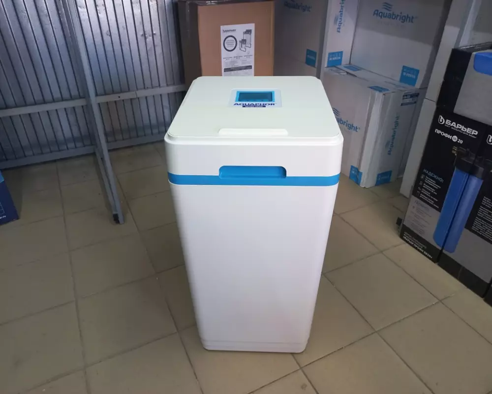 Фильтр для умягчения воды Аквафор WS1000