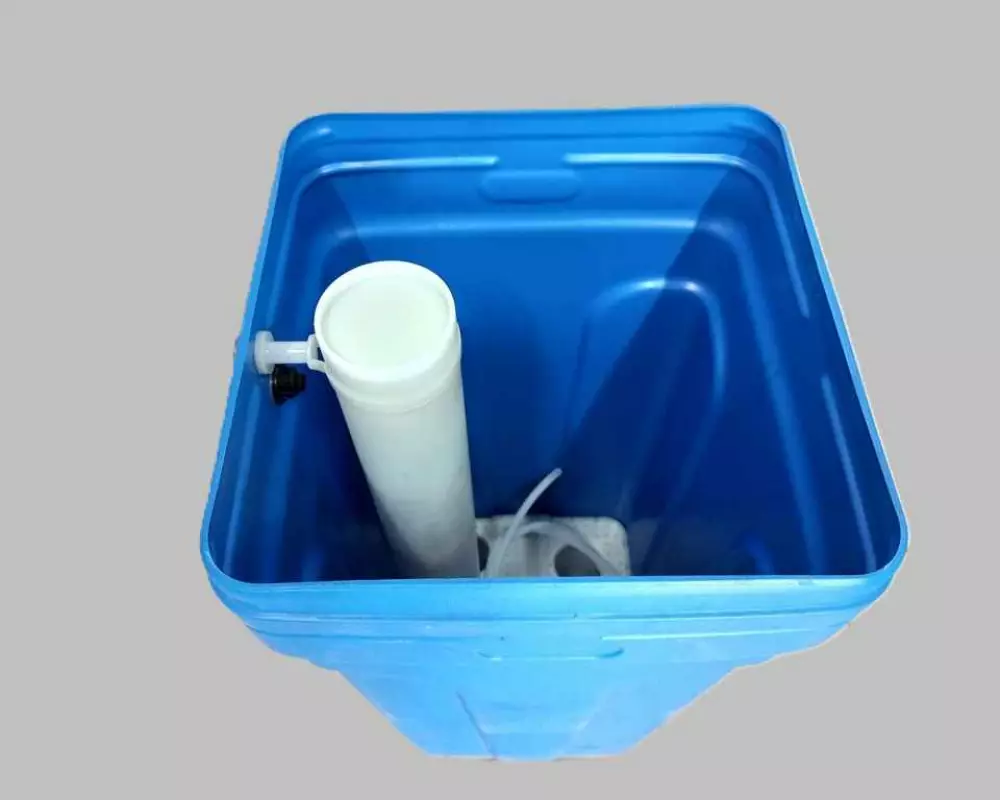 Солевой бак BARRIER 100 л