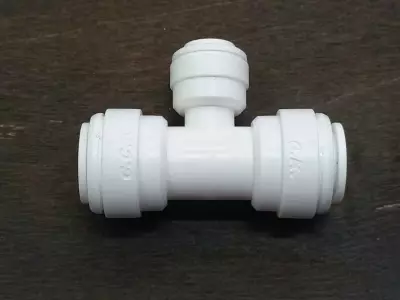 Тройник для фильтра 3/8 трубка 1/4 тр. 3/8 трубка