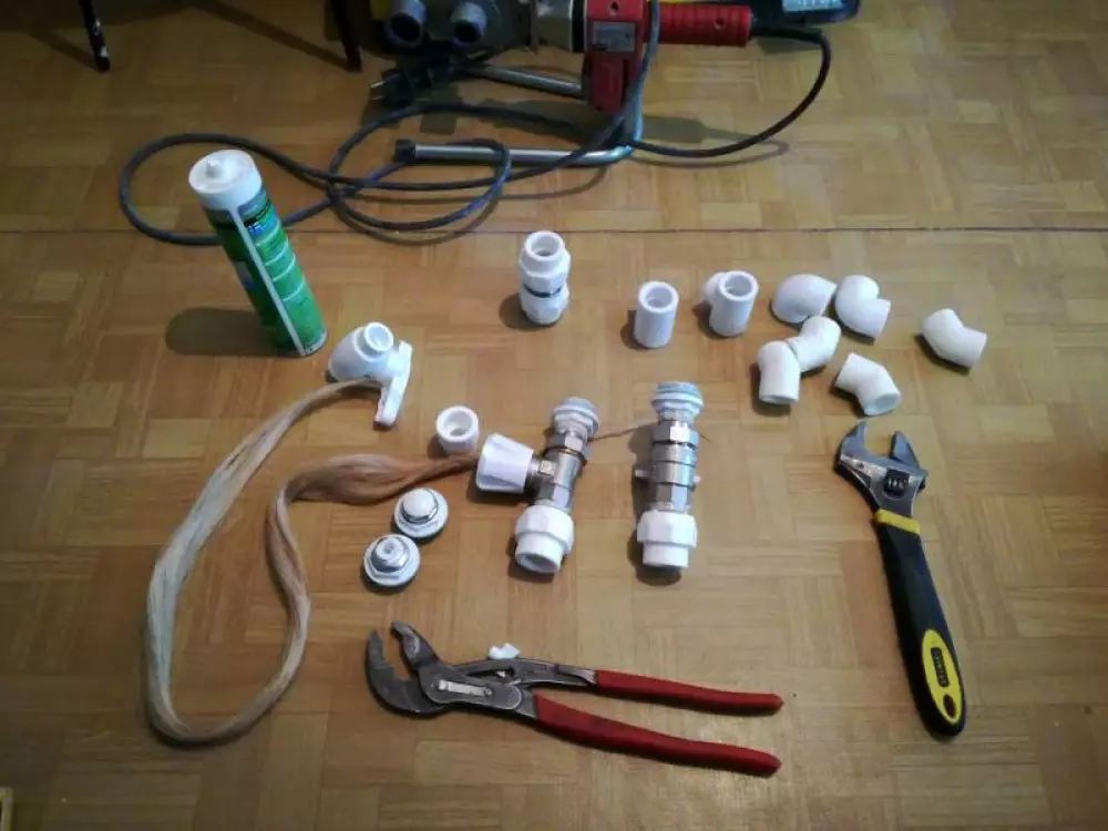 Замена радиатора отопления в квартире