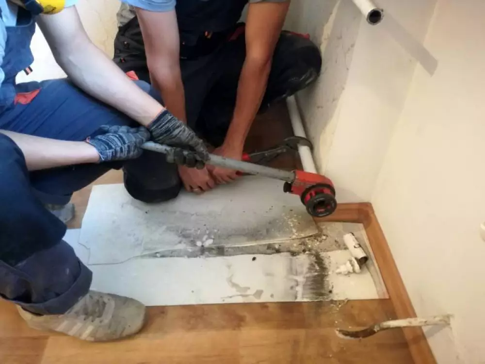 Замена чугунного радиатора отопления