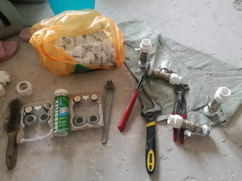 Замена радиаторов и подводящих труб