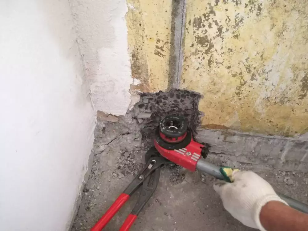 Замена радиаторов и подводящих труб