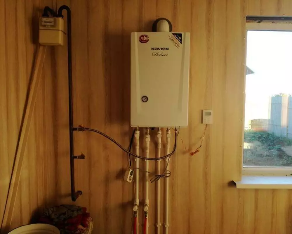 Монтаж настенного котла в частном доме