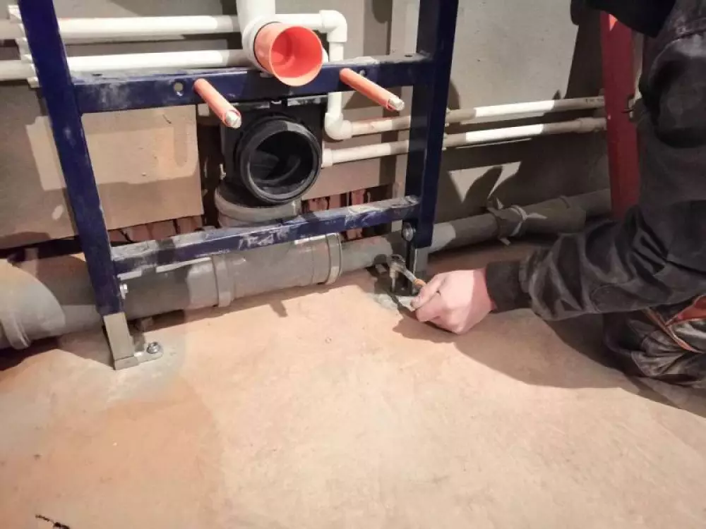 Монтаж, водопровода, канализации, установка инсталляции и полотенцесушителя в новостройке