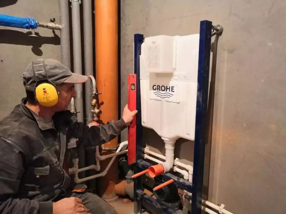 Монтаж, водопровода, канализации, установка инсталляции и полотенцесушителя в новостройке