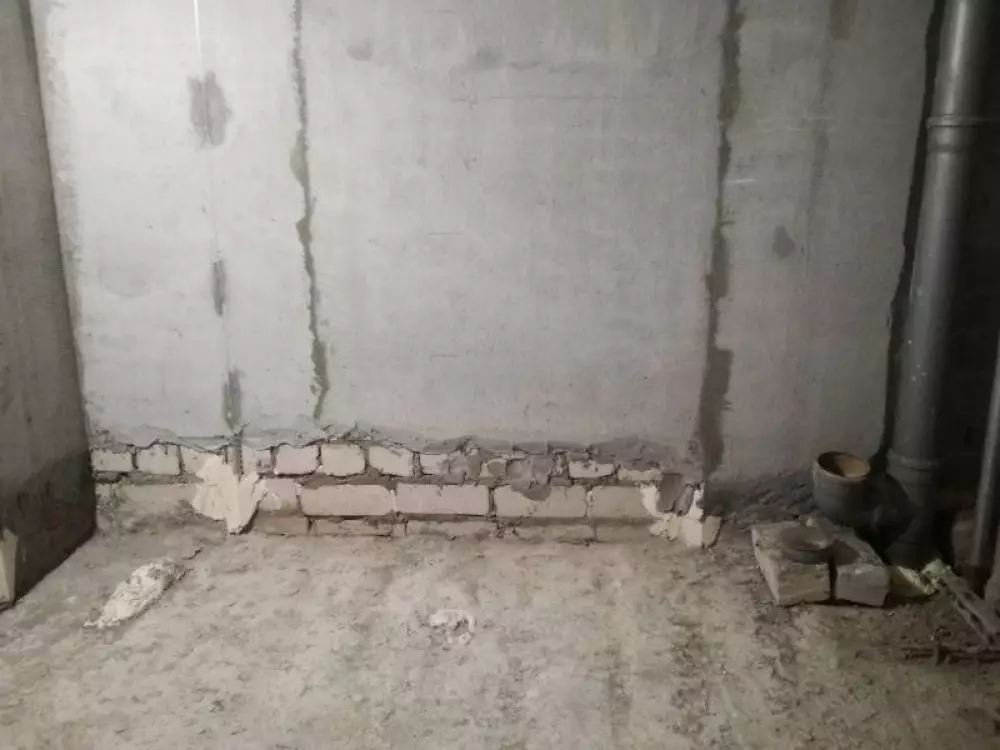 Монтаж водопровода (трубами REHAU), канализации, переделка стояков, установка полотенцесушителя и инсталляции