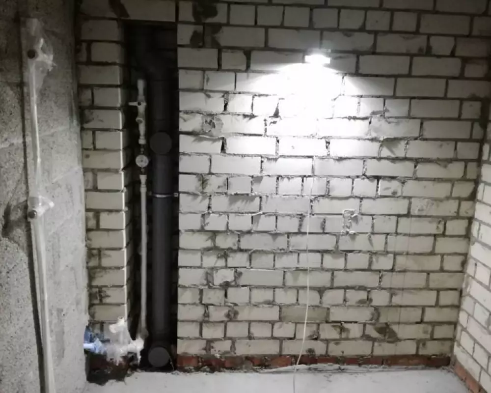 Монтаж водопровода канализации, перенос котла отопления в новостройке