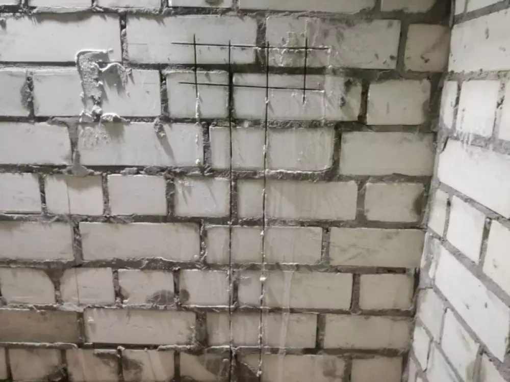 Монтаж водопровода канализации, перенос котла отопления в новостройке