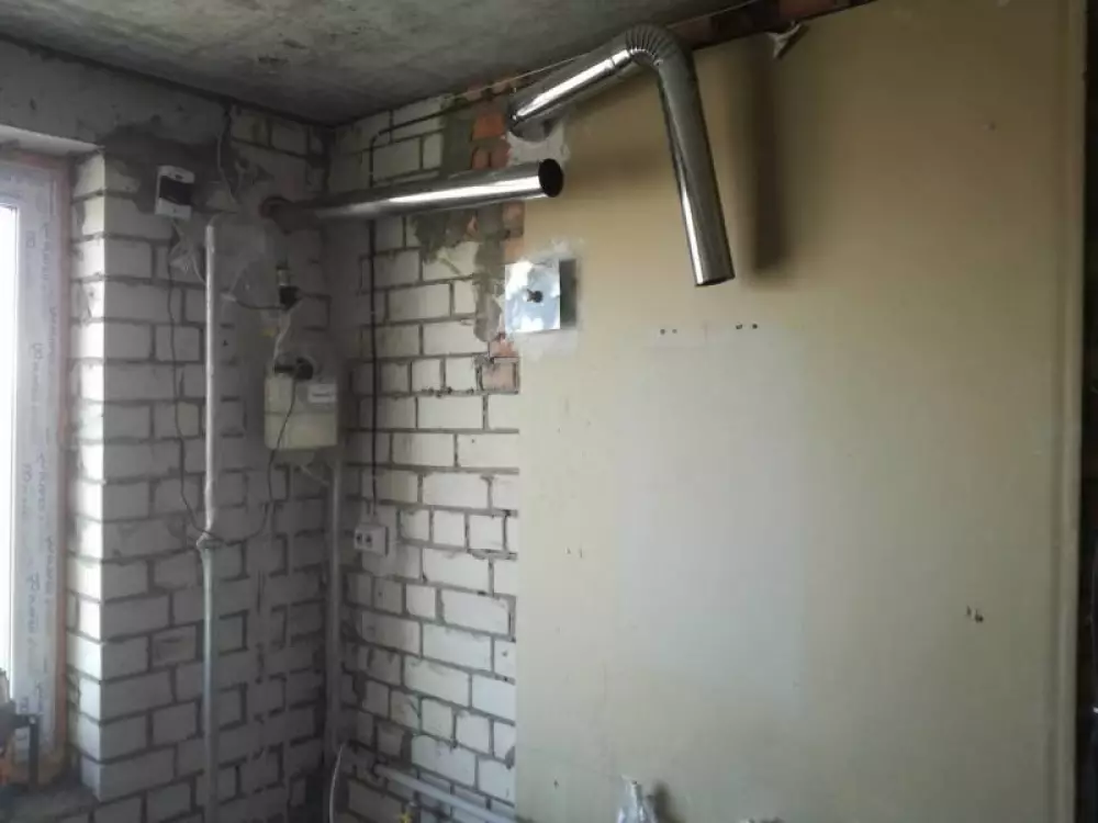 Монтаж водопровода канализации, перенос котла отопления в новостройке