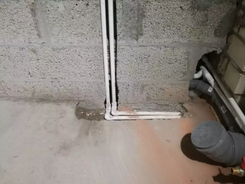 Монтаж водопровода канализации, перенос котла отопления в новостройке