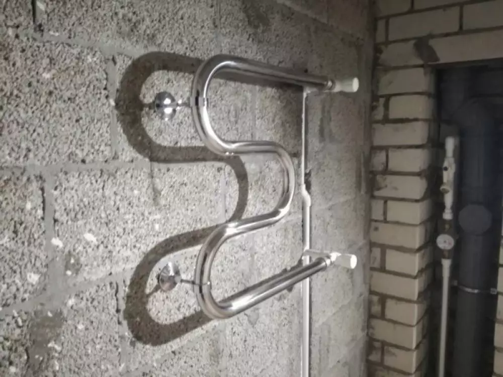 Монтаж водопровода канализации, перенос котла отопления в новостройке