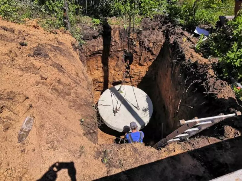 Монтаж летнего водопровода из накопительной емкости монтаж канализации и септика из бетонных колец на дачном участке