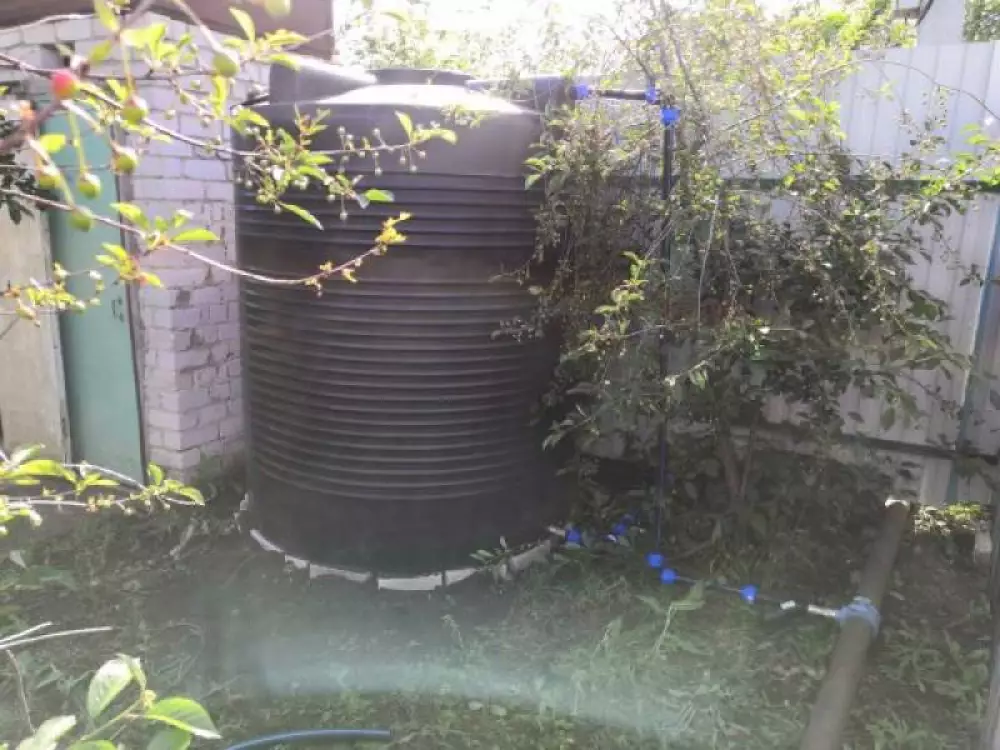 Монтаж летнего водопровода из накопительной емкости монтаж канализации и септика из бетонных колец на дачном участке