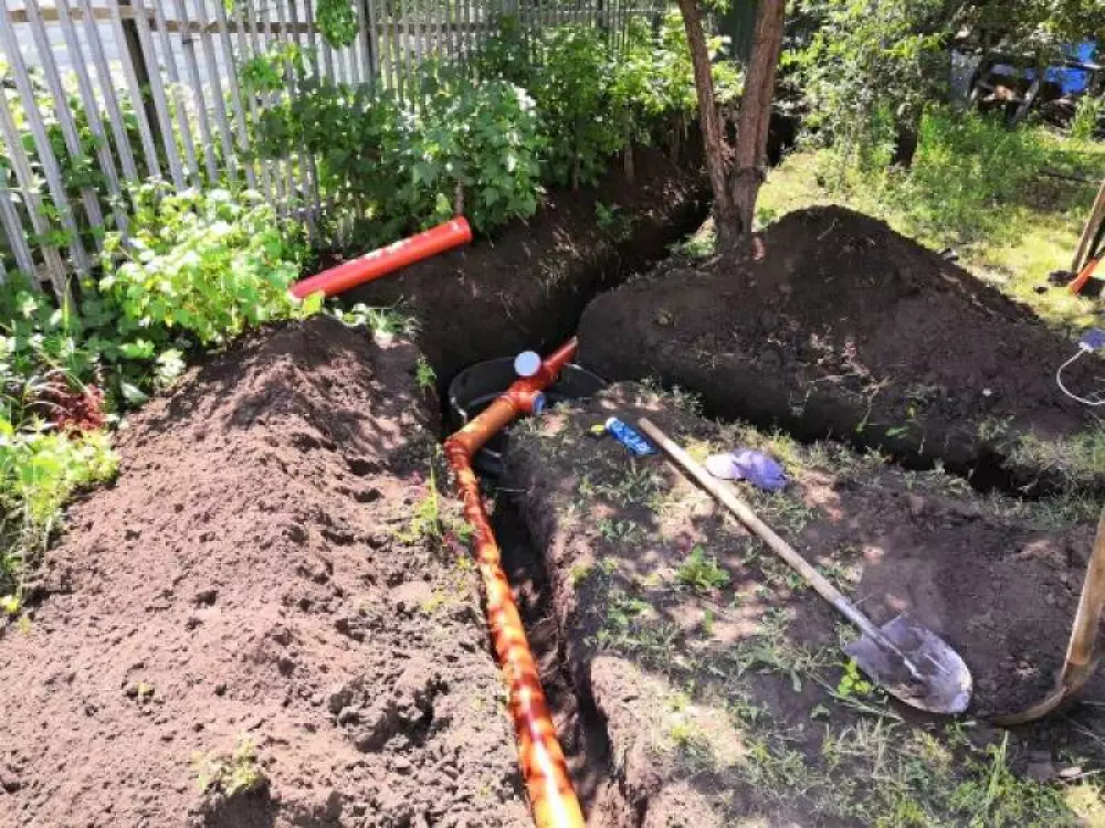 Монтаж летнего водопровода из накопительной емкости монтаж канализации и септика из бетонных колец на дачном участке