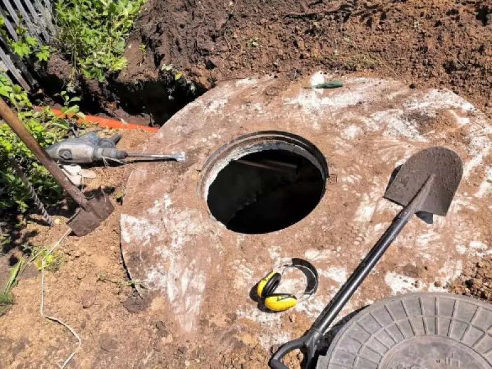 Монтаж летнего водопровода из накопительной емкости монтаж канализации и септика из бетонных колец на дачном участке