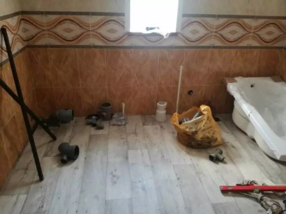 Монтаж водопровода, канализации, установка сантехники в частном доме