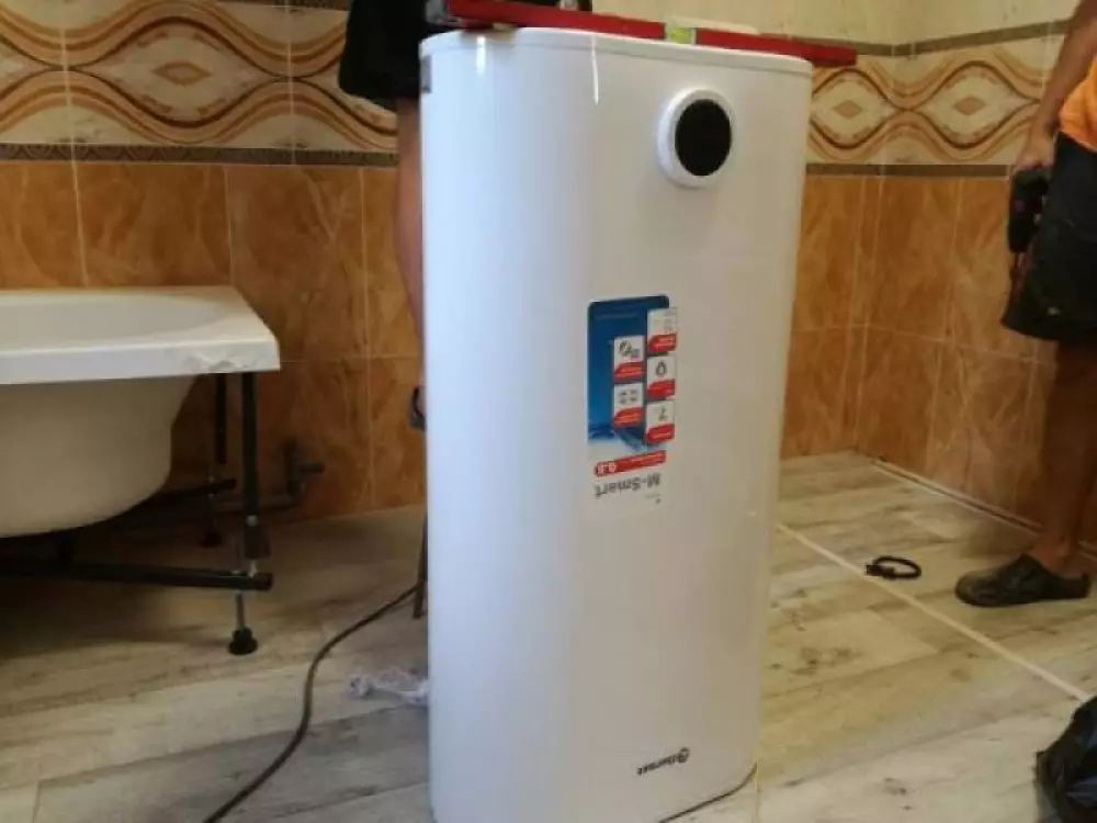 Монтаж водопровода, канализации, установка сантехники в частном доме