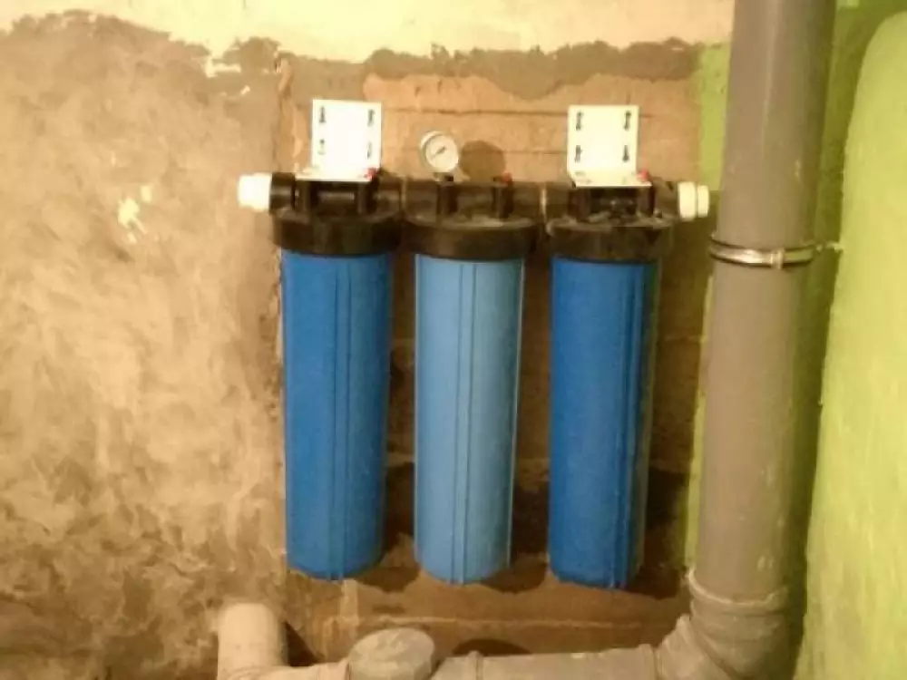 Монтаж водопровода, канализации, установка сантехники в частном доме