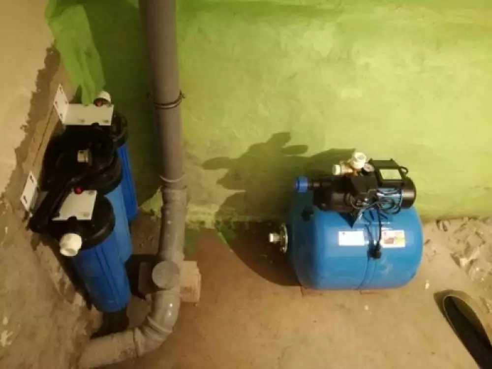 Монтаж водопровода, канализации, установка сантехники в частном доме