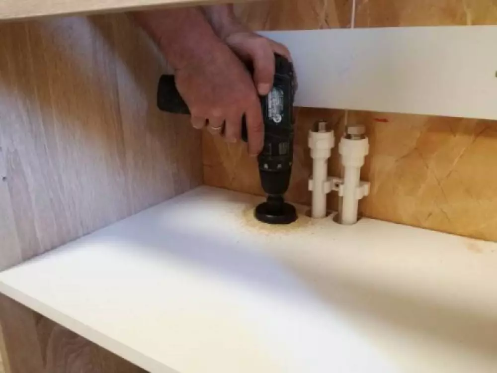 Монтаж водопровода, канализации, установка сантехники в частном доме