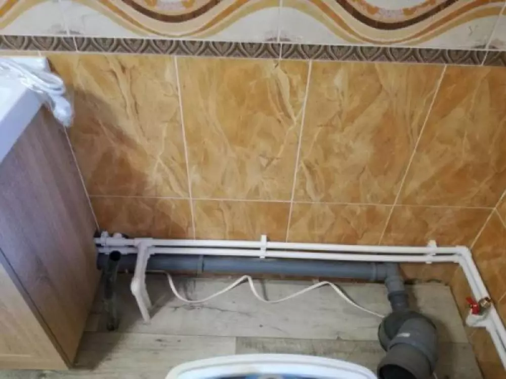 Монтаж водопровода, канализации, установка сантехники в частном доме