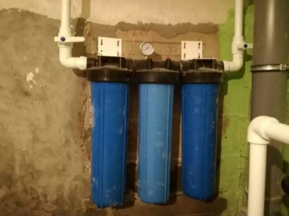 Монтаж водопровода, канализации, установка сантехники в частном доме