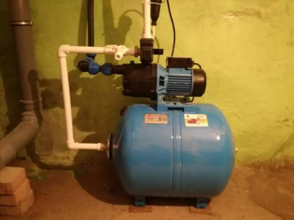 Монтаж водопровода, канализации, установка сантехники в частном доме