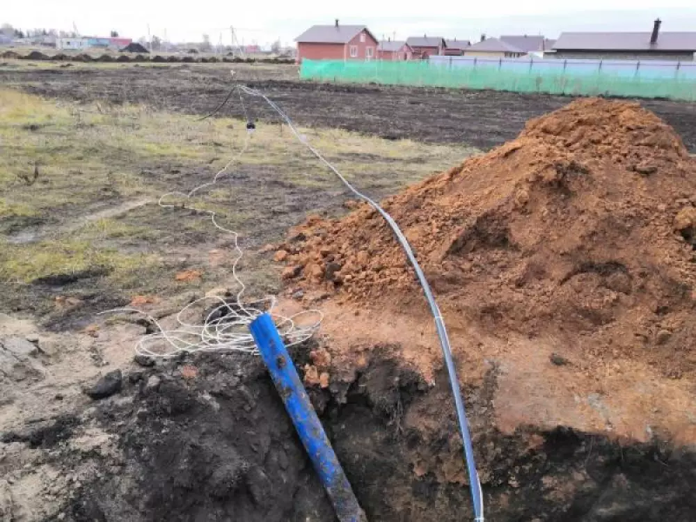 Монтаж водопровода из скважины в частном доме