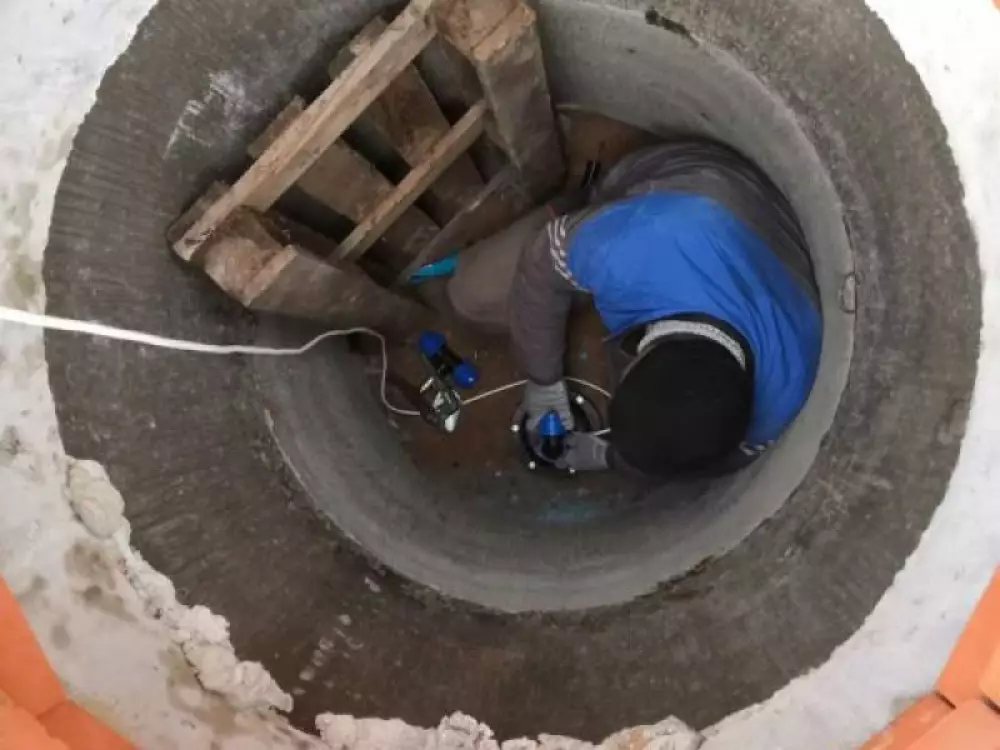 Монтаж водопровода из скважины в частном доме