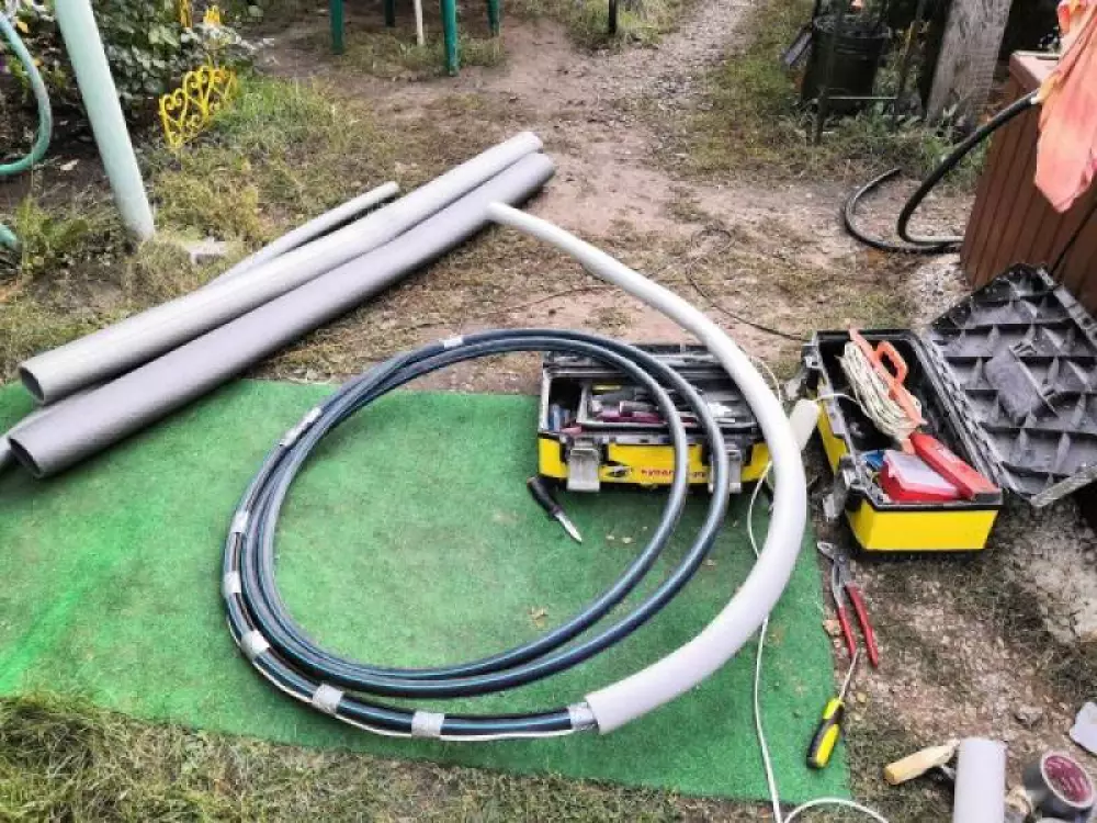 Монтаж водопровода из колодца и канализации на дачном участке