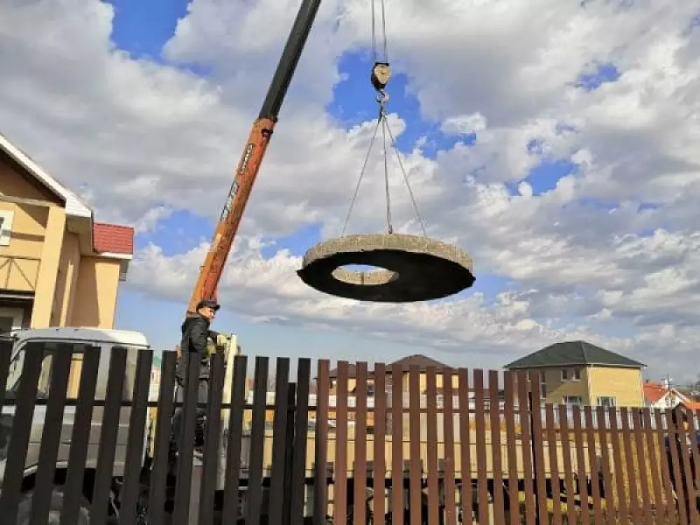 Монтаж септика из бетонных колец в частном доме