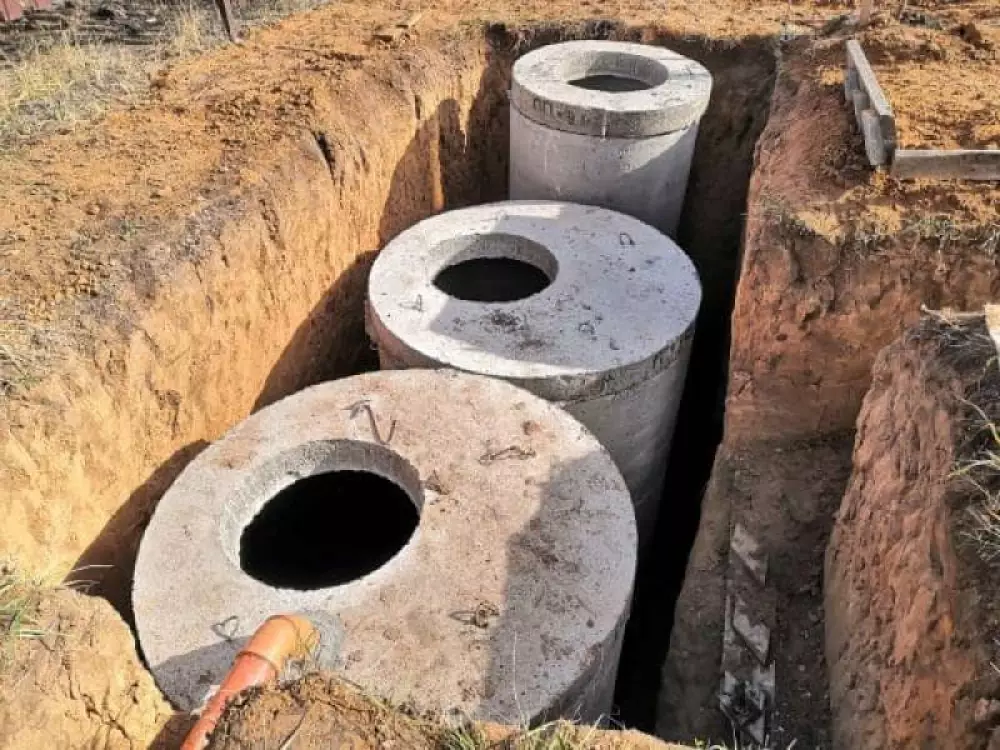 Монтаж септика из бетонных колец в частном доме