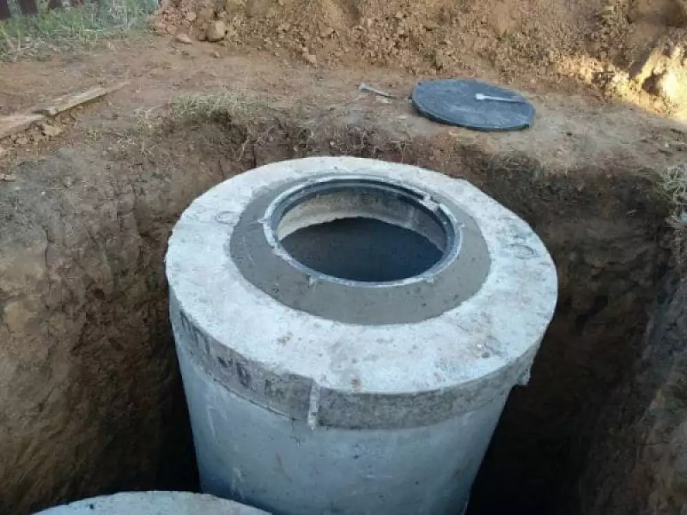 Монтаж септика из бетонных колец в частном доме