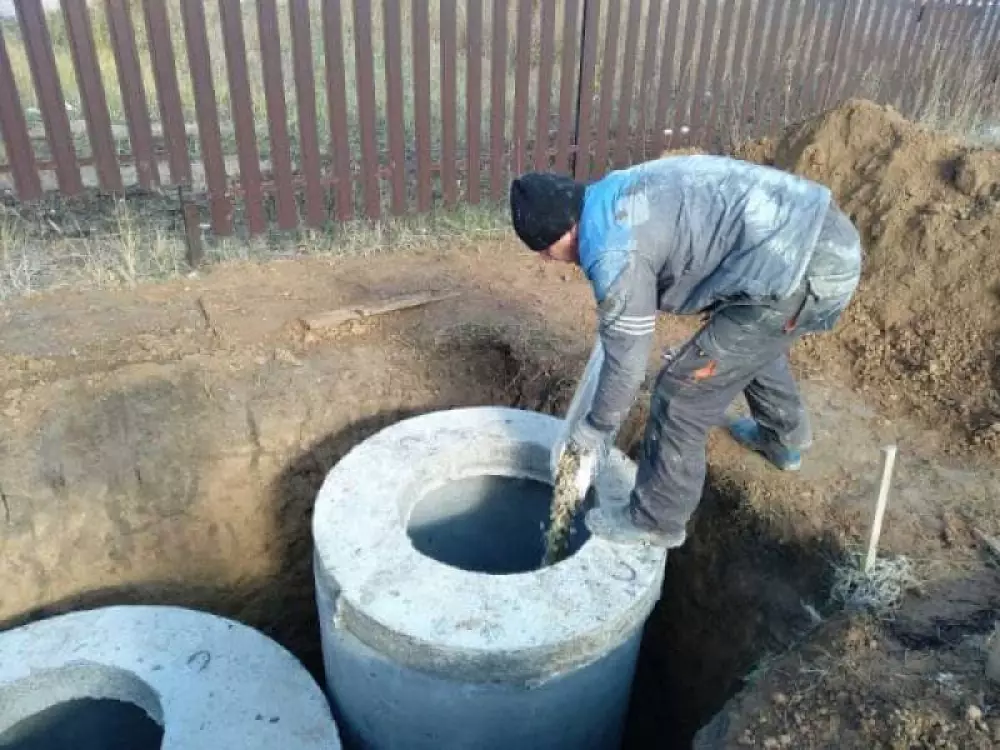 Монтаж септика из бетонных колец в частном доме