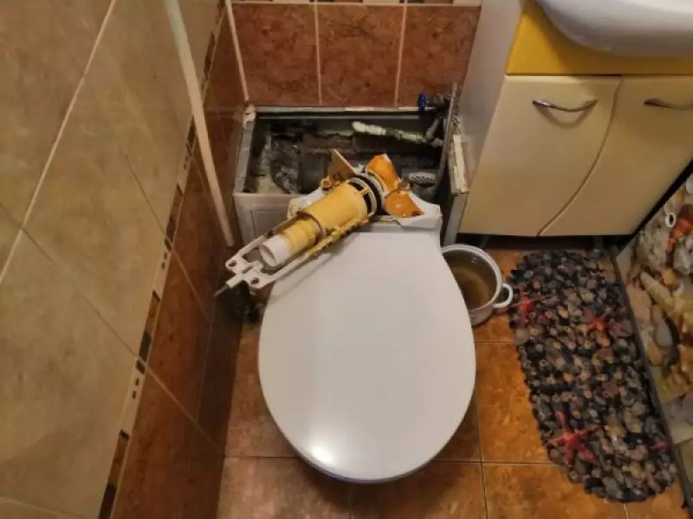 Замена унитаза в квартире