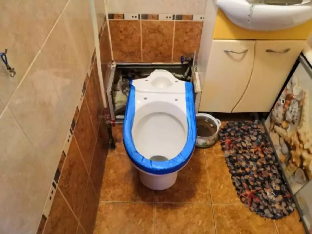 Замена унитаза в квартире
