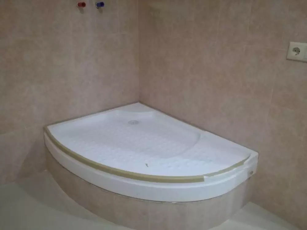 Установка душевой кабины в частном доме