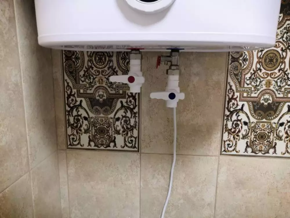 Установка водонагревателя в квартире