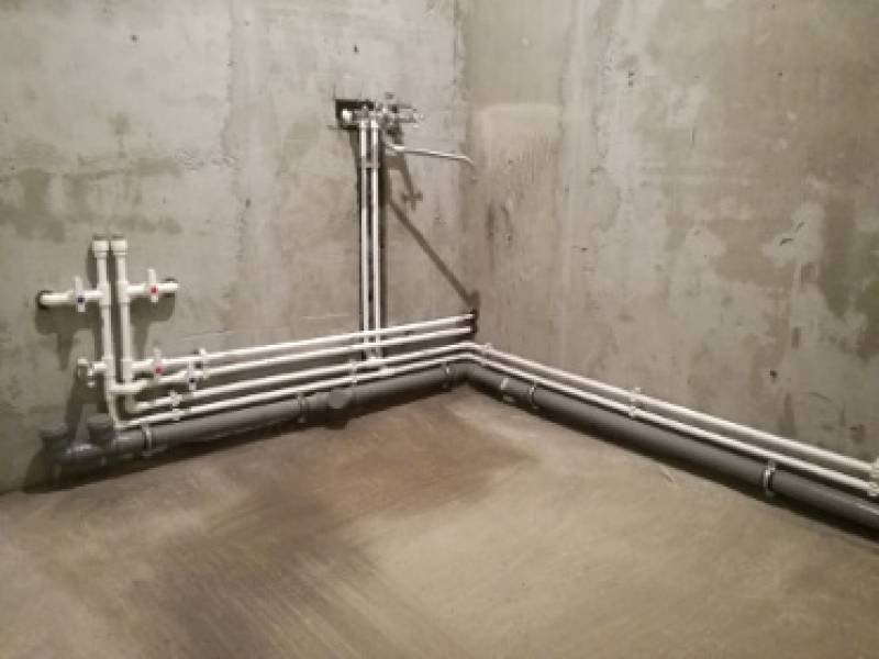 Монтаж, замена и ремонт водопровода в частном доме